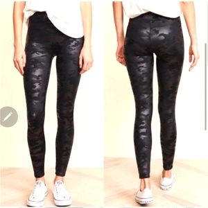 Spanx camp faux leather leggings  sz SMALL S